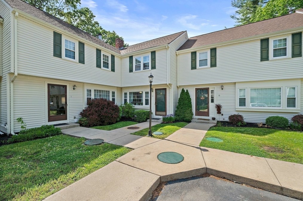 801 Washington St, Pembroke MA 02359-2312 exterior