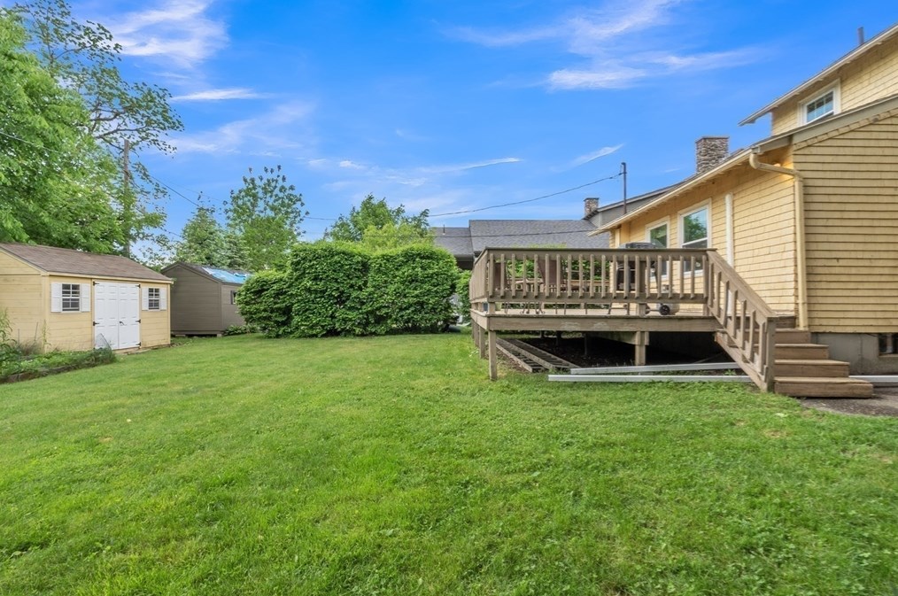 248 Burncoat St, Worcester MA  01606-2145 exterior