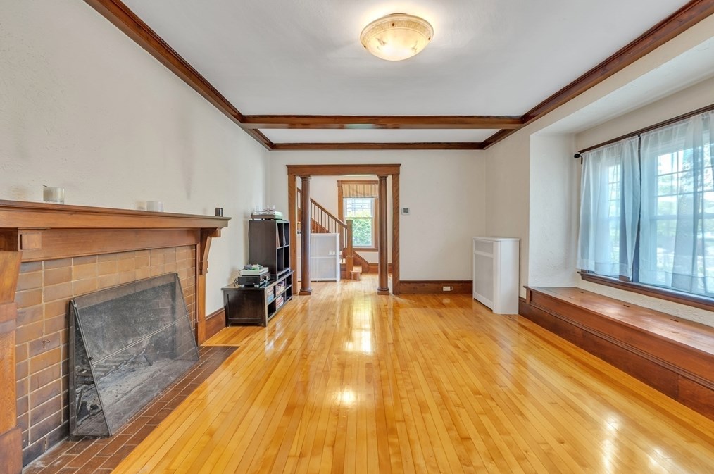 248 Burncoat St, Worcester MA  01606-2145 exterior