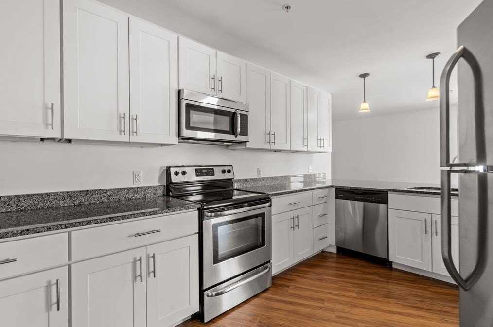 8 Dustin St, Boston MA 02135-2854 exterior