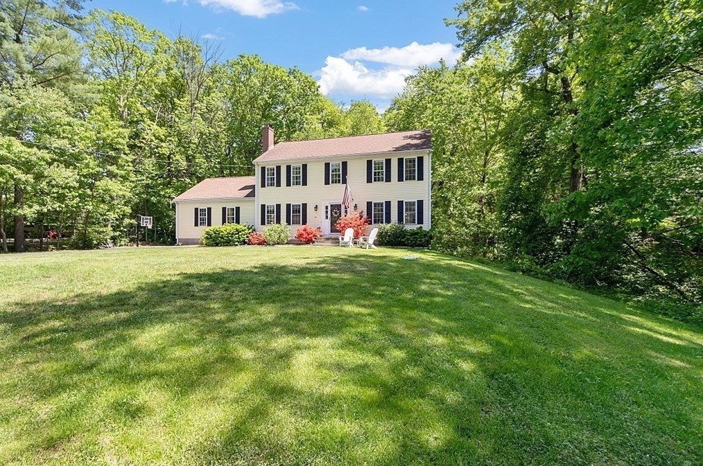 39 Miller St, Franklin, MA 02038