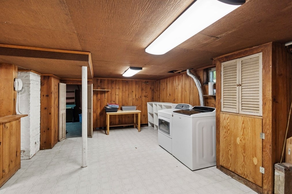 105 Thicket St, Weymouth MA 02190-1223 exterior