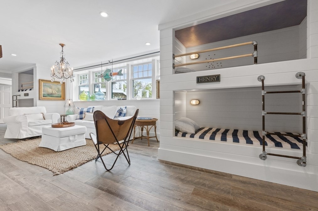 51 Briar Spg Rd, Orleans MA 02653-3707 exterior