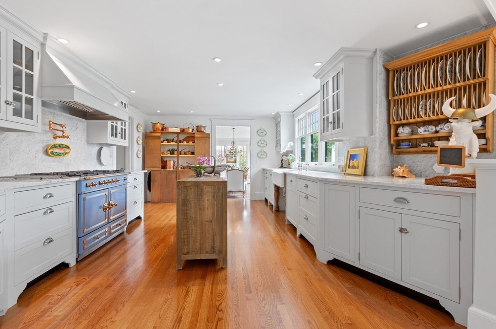 51 Briar Spg Rd, Orleans MA 02653-3707 exterior