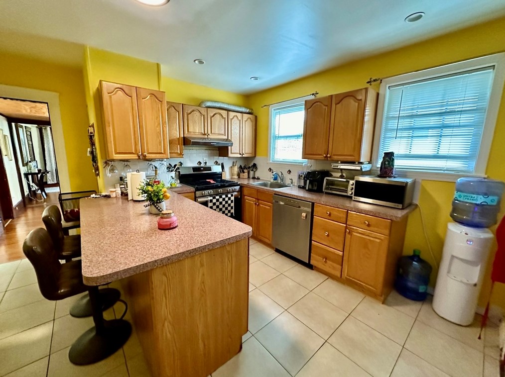 13 Garden St, Haverhill MA  01830-3922 exterior