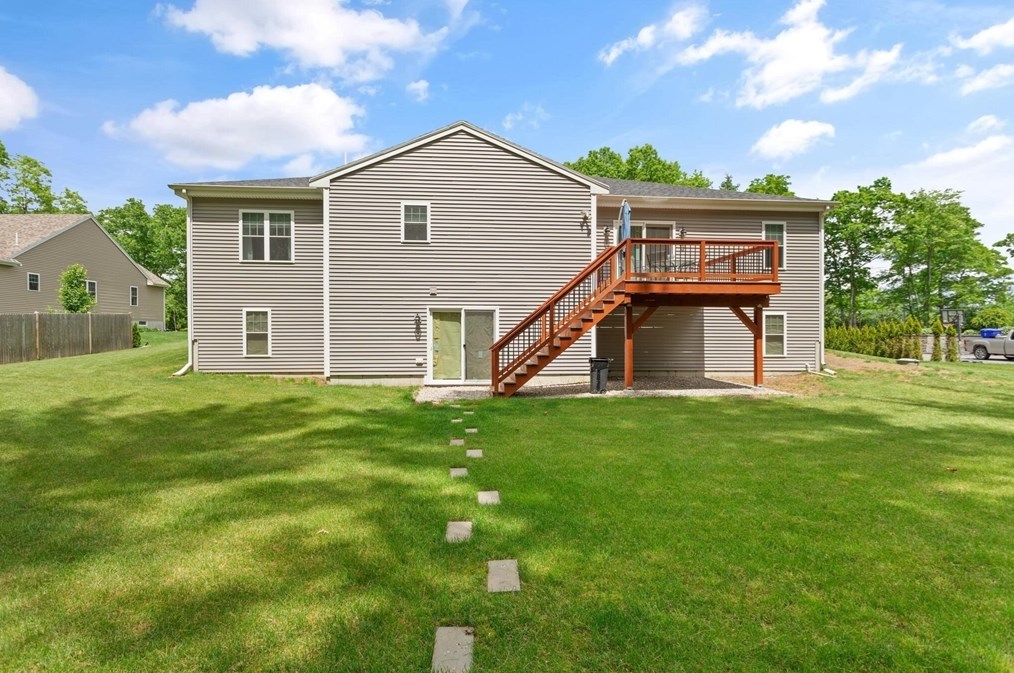 846 Caswell St, Taunton MA  02718-1121 exterior