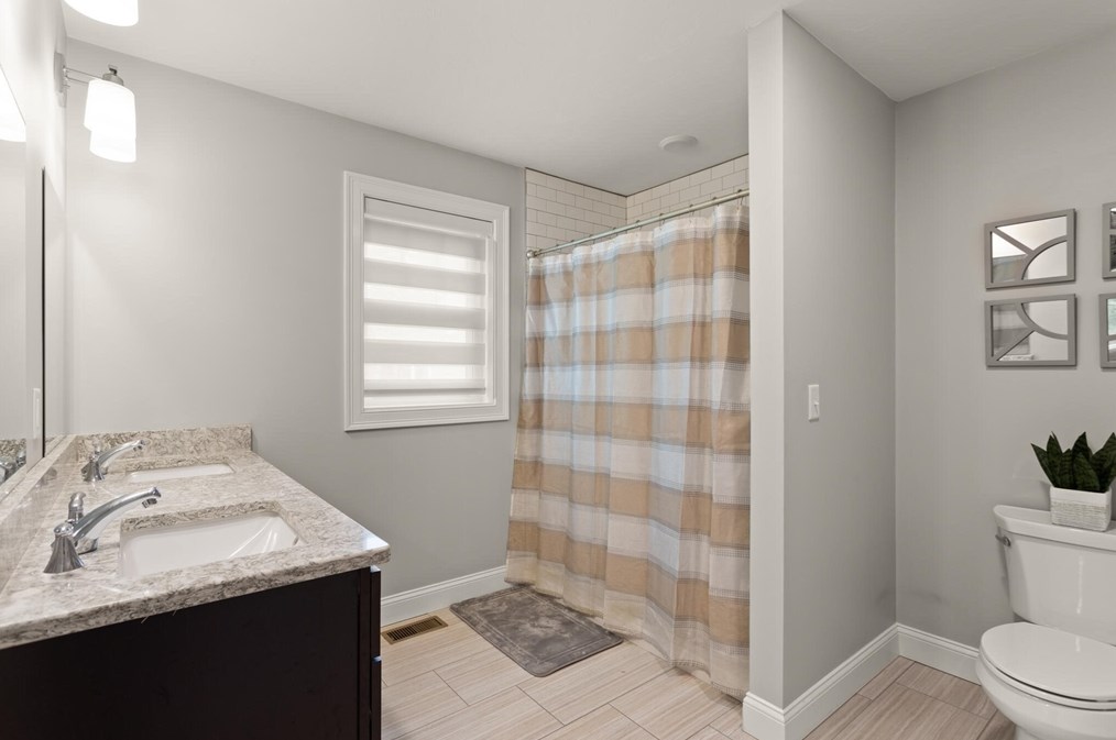 846 Caswell St, Taunton MA  02718-1121 exterior