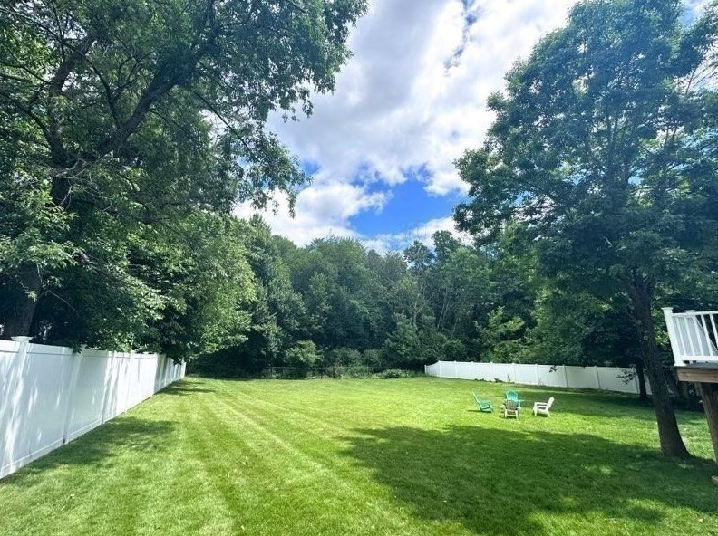 35 Parham Rd, Tyngsborough MA 01879-1237 exterior