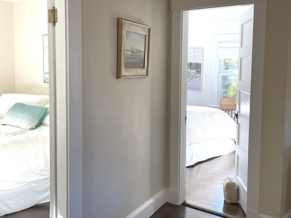 10 Ash St, Cohasset MA 02025-2210 exterior