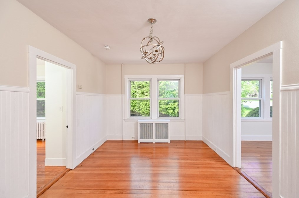 10 Ash St, Cohasset MA 02025-2210 exterior