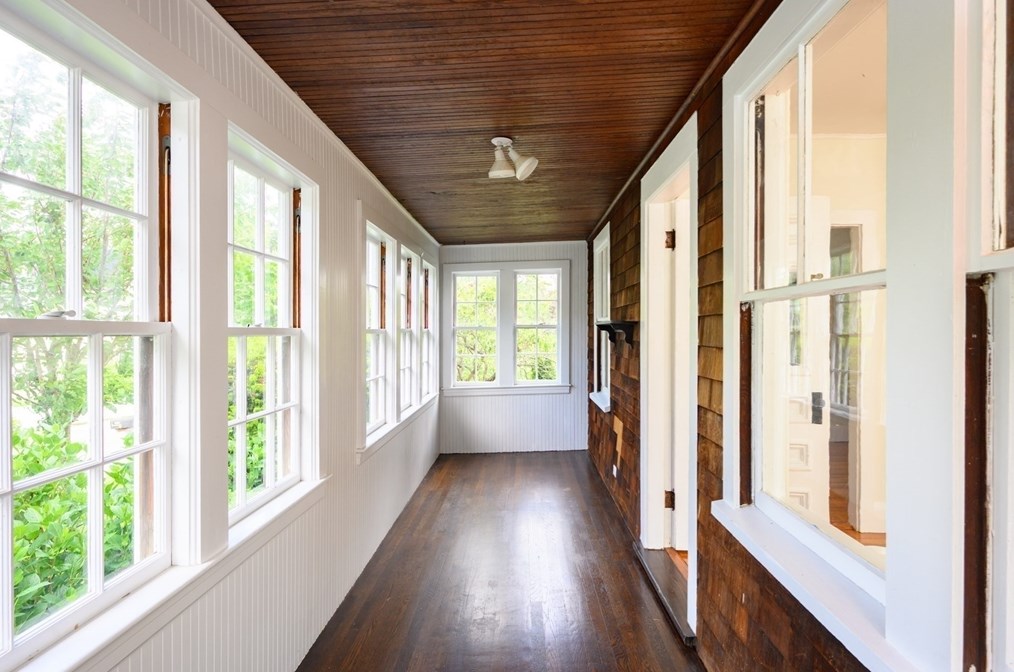 10 Ash St, Cohasset MA 02025-2210 exterior