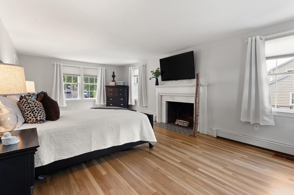 17 Collins Ave, Reading MA 01867-1017 exterior