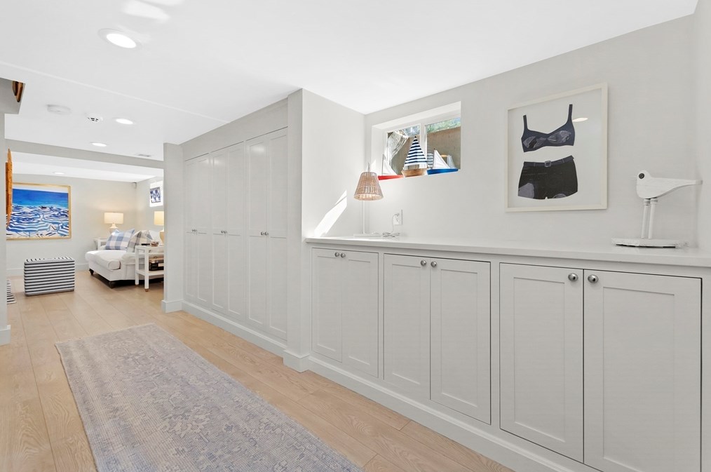 31 Chestnut Hill Ter, Boston MA exterior