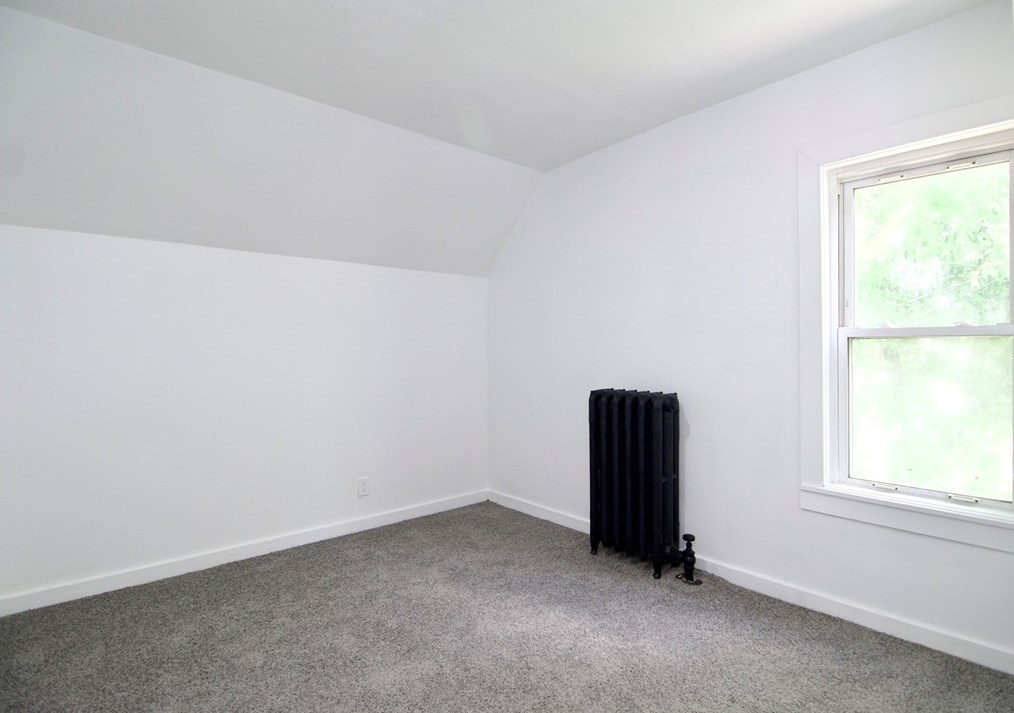 19 Greene Pl, Springfield MA  01109-4306 exterior