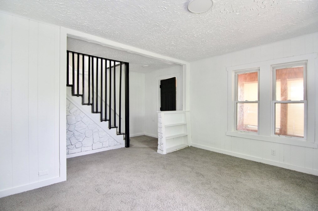 19 Greene Pl, Springfield MA  01109-4306 exterior