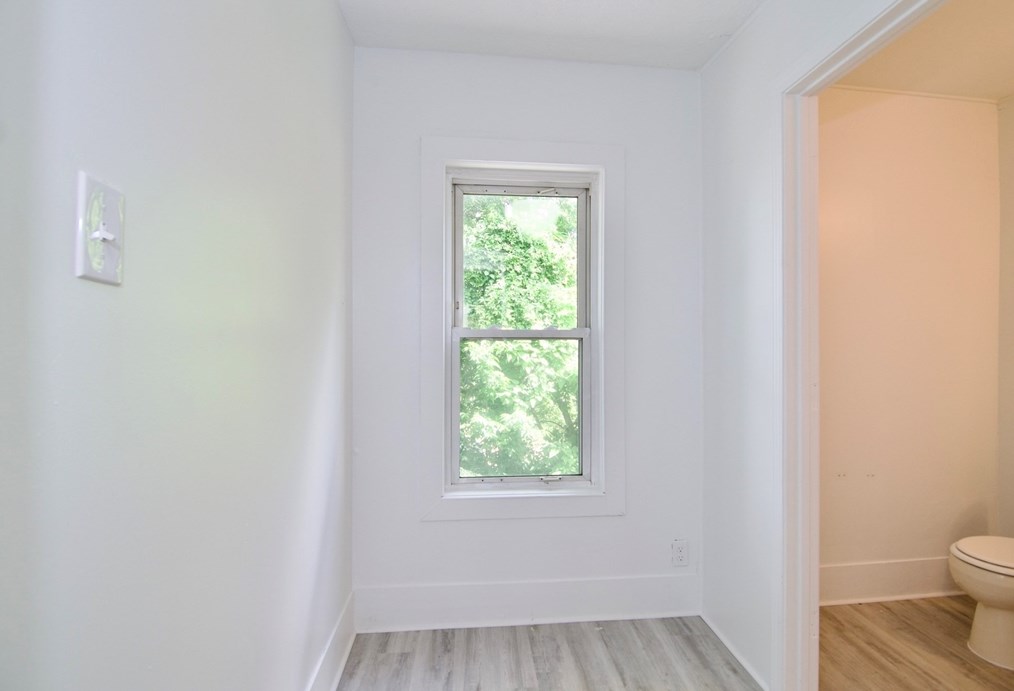 19 Greene Pl, Springfield MA  01109-4306 exterior