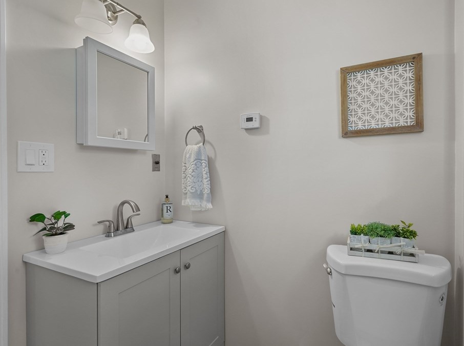 200 Olney St, Seekonk MA 02771-5712 exterior