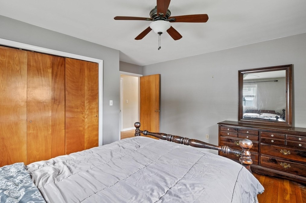 45 Douglas Rd, Gardner MA 01440-1814 exterior