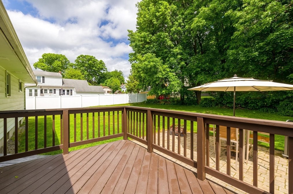 45 Douglas Rd, Gardner MA 01440-1814 exterior