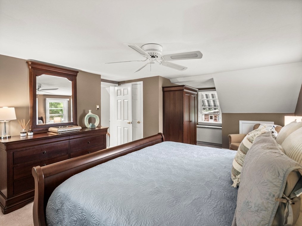 122 Fairfield St, Lowell MA 01851-4537 exterior