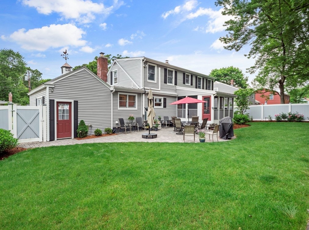 122 Fairfield St, Lowell MA 01851-4537 exterior