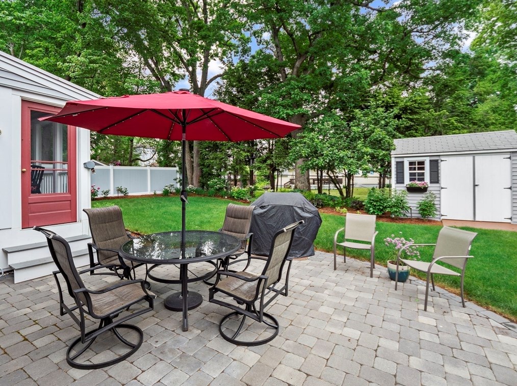 122 Fairfield St, Lowell MA 01851-4537 exterior