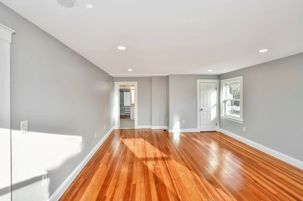 408 York St, Canton MA 02021-2446 exterior