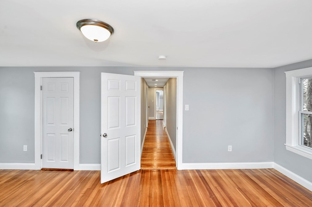 408 York St, Canton MA 02021-2446 exterior