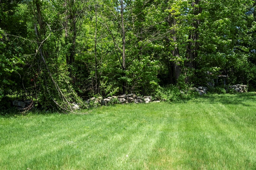 130 Frst Ave, Hudson MA  01749-2815 exterior