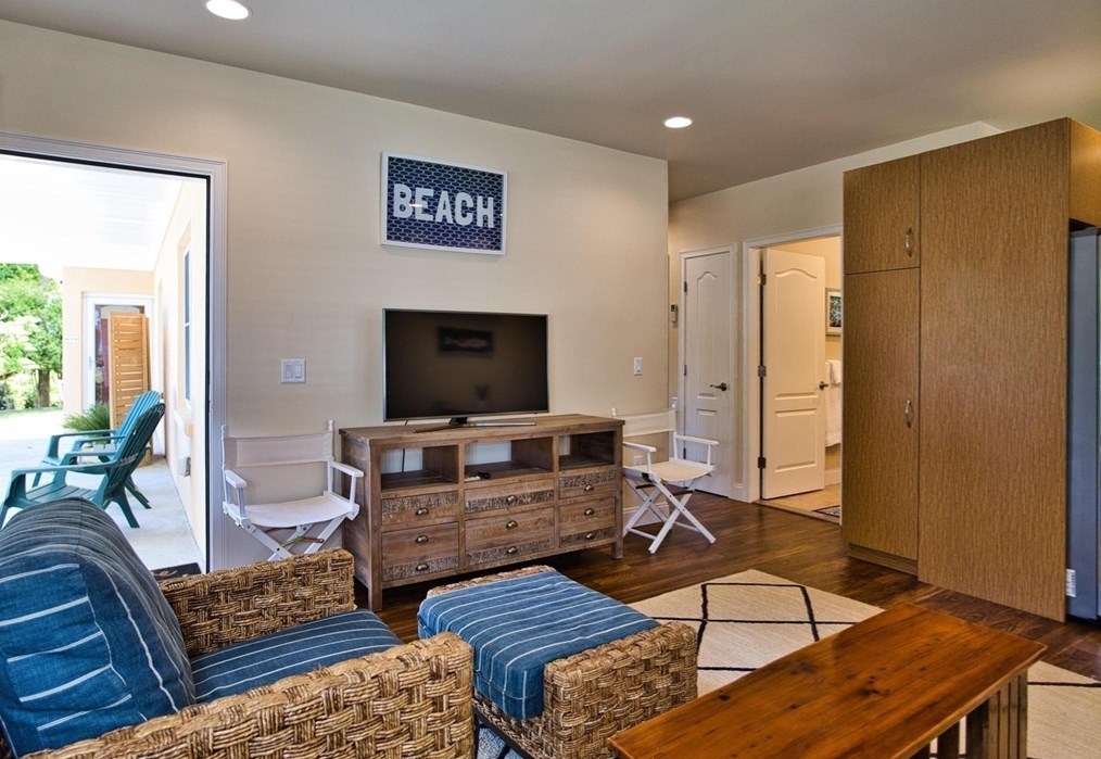 89 William St, Dartmouth MA  02748-3535 exterior