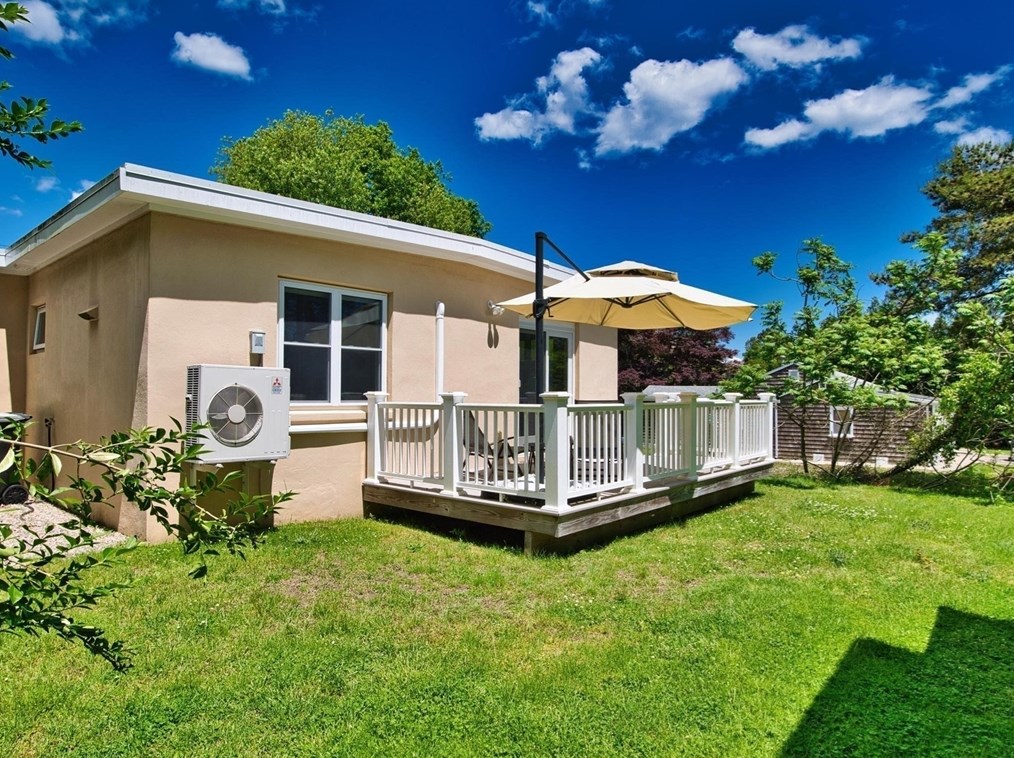 89 William St, Dartmouth MA  02748-3535 exterior