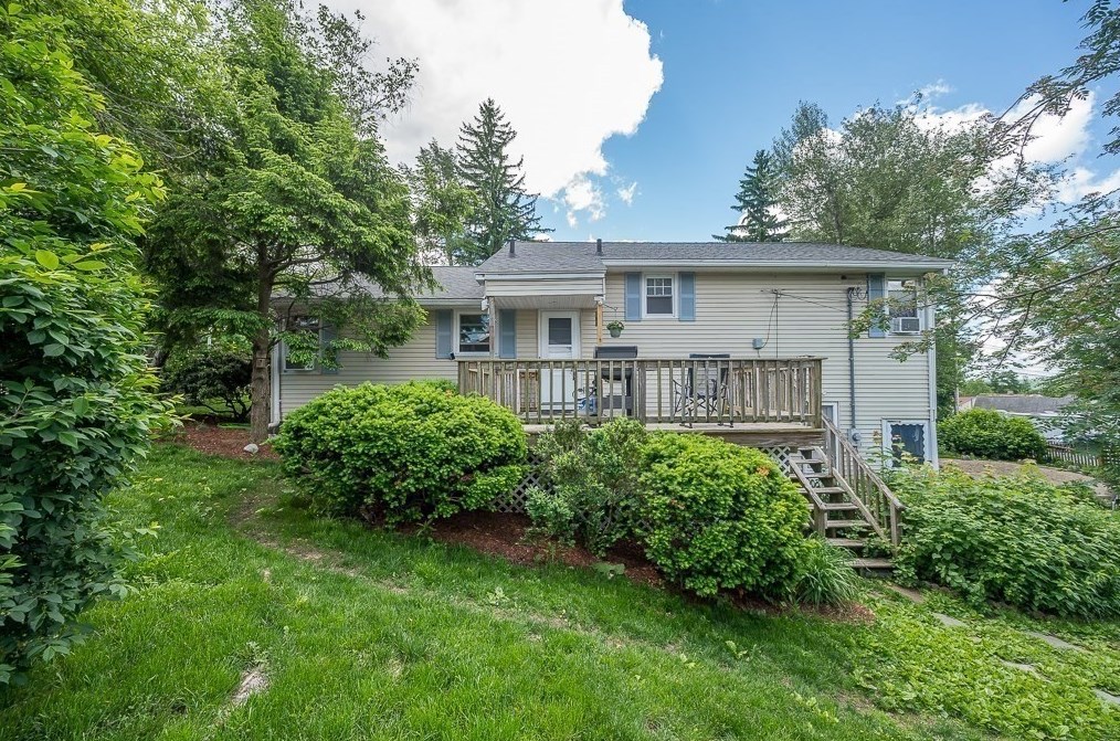 194 Burncoat St, Worcester, MA 01606 exterior