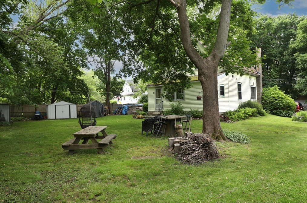 55 Brigham Pl, Whitman MA 02382-2503 exterior