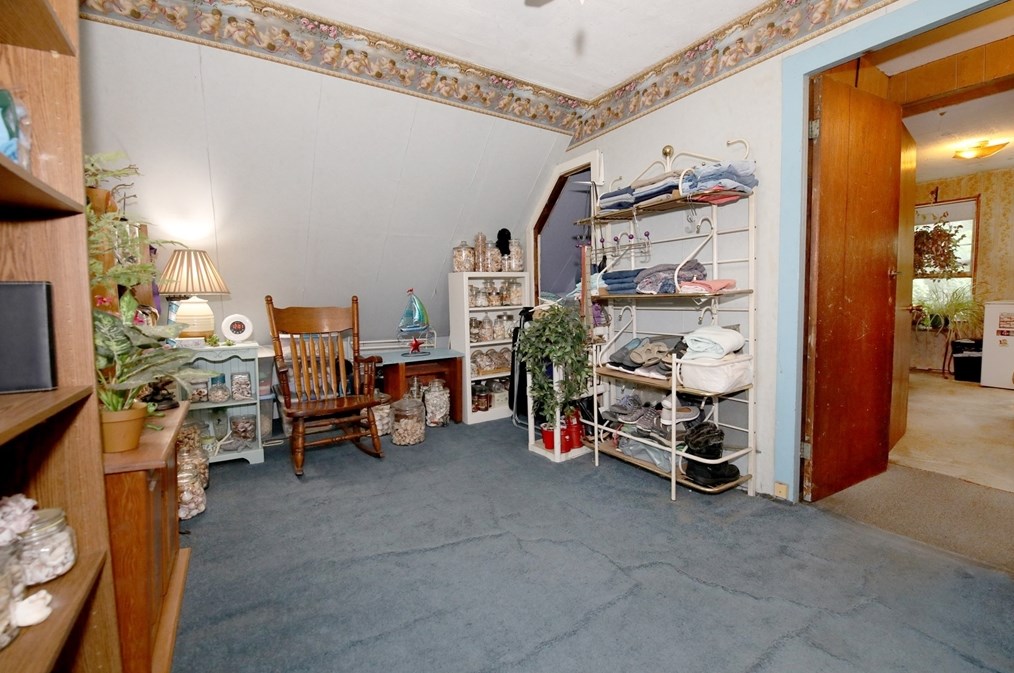 55 Brigham Pl, Whitman MA 02382-2503 exterior