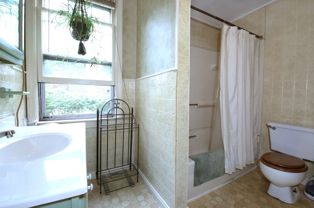 55 Brigham Pl, Whitman MA 02382-2503 exterior