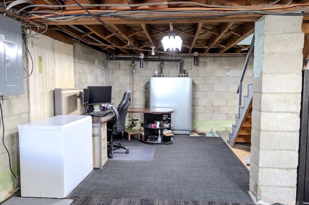 379 Main St, East Brookfield MA 01515-1703 exterior