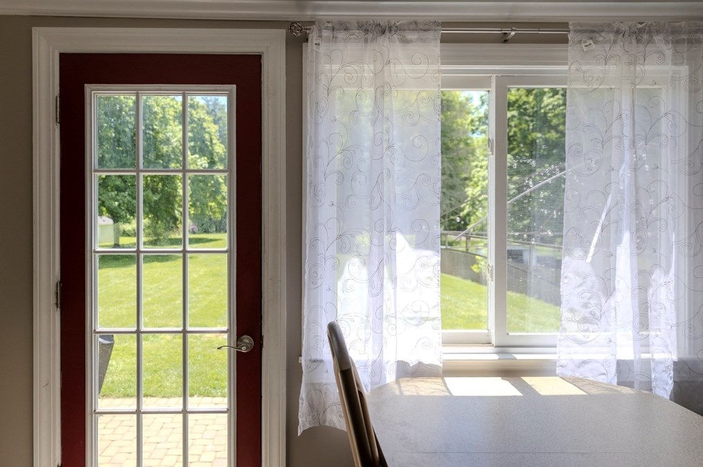 379 Main St, East Brookfield MA 01515-1703 exterior