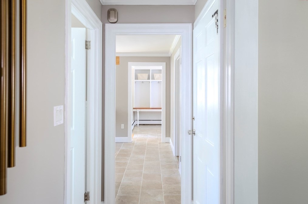 379 Main St, East Brookfield MA 01515-1703 exterior