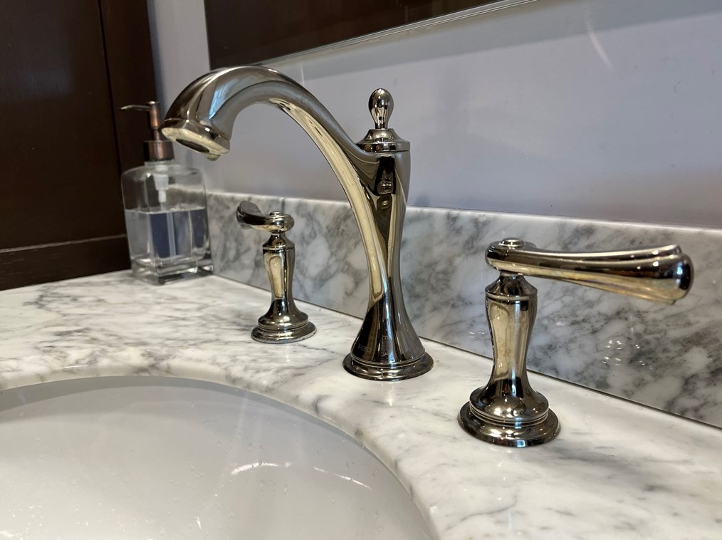 21 Rowley Bridge Rd, Topsfield MA 01983-2001 exterior