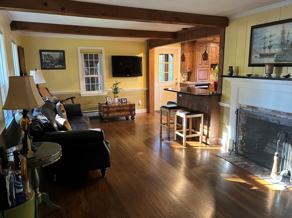 21 Rowley Bridge Rd, Topsfield MA 01983-2001 exterior