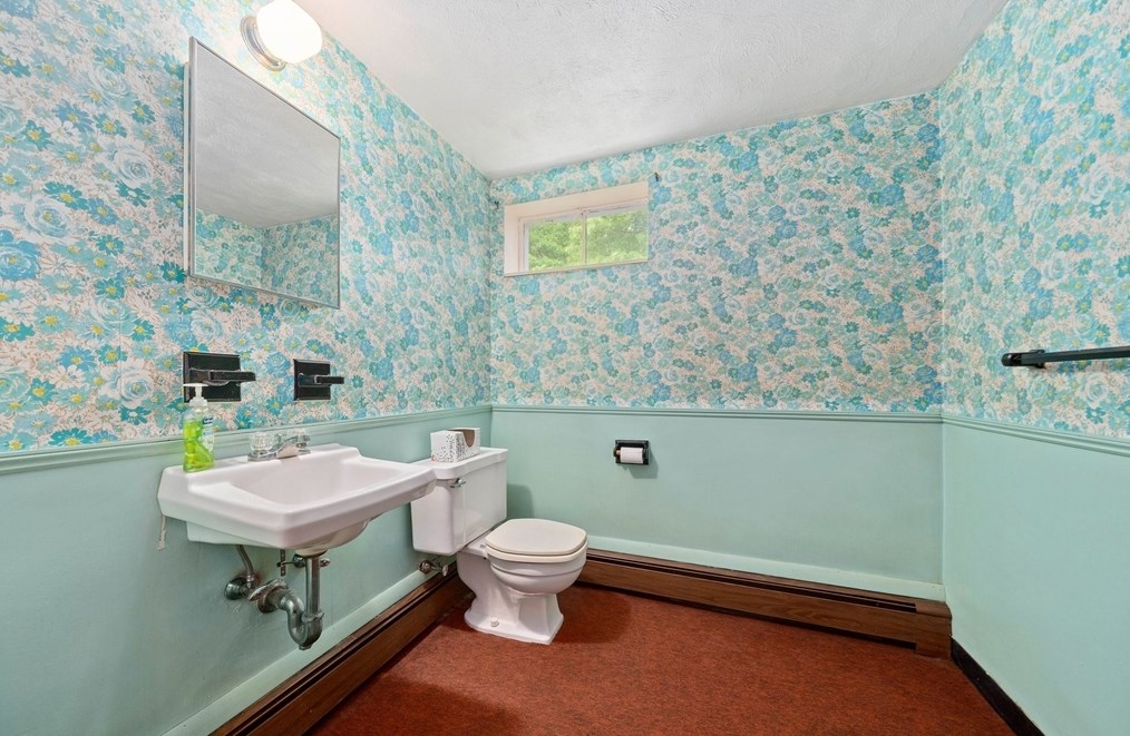 165 Lisle St, Braintree MA 02184-5024 exterior