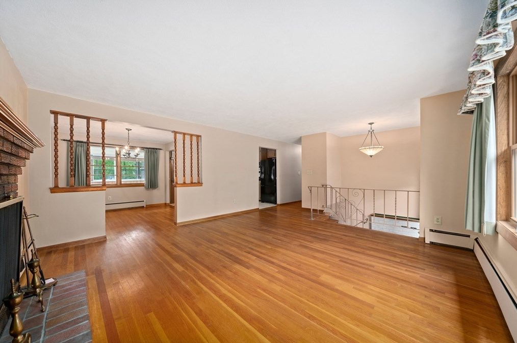 165 Lisle St, Braintree MA 02184-5024 exterior