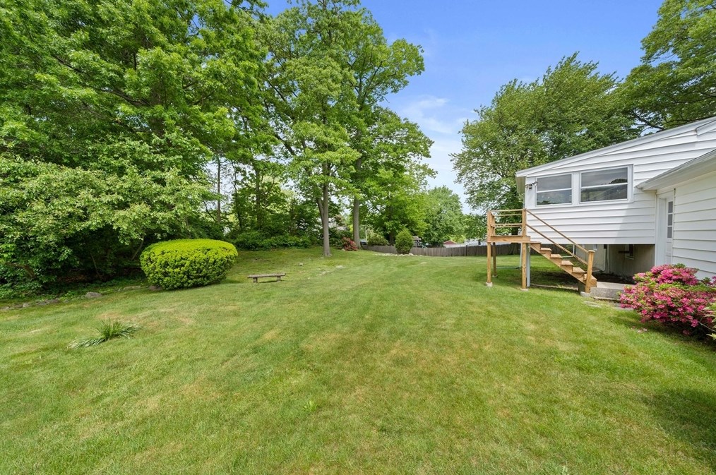 165 Lisle St, Braintree MA 02184-5024 exterior