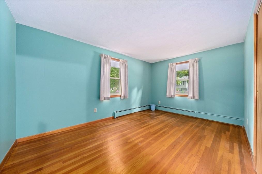 165 Lisle St, Braintree MA 02184-5024 exterior