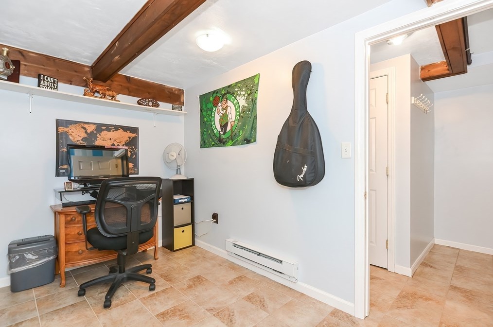 122 Washington St, Woburn MA  01801-4661 exterior