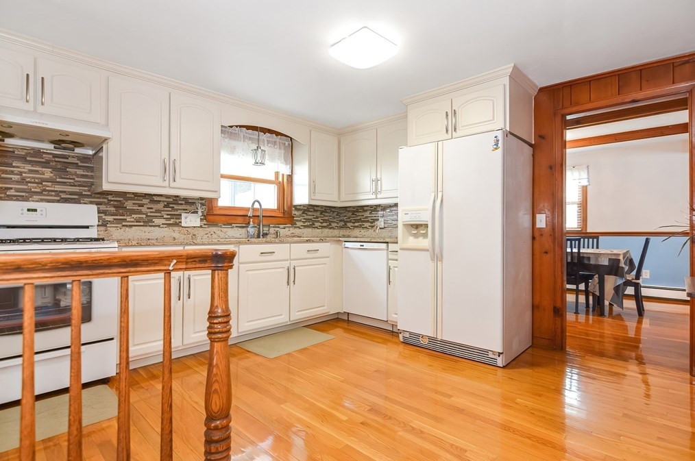 122 Washington St, Woburn MA  01801-4661 exterior