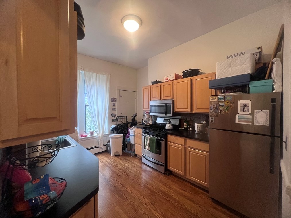 19 Cortes St Apt 2, Boston, MA