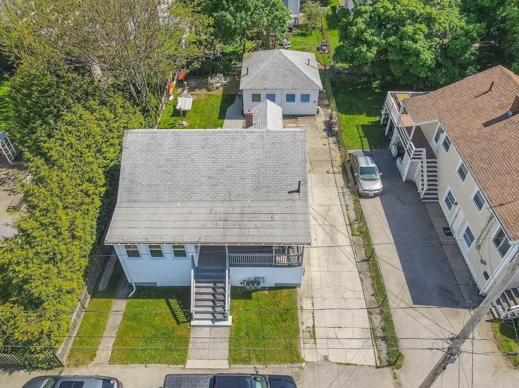 52 H St, Nantasket Beach, MA 02045