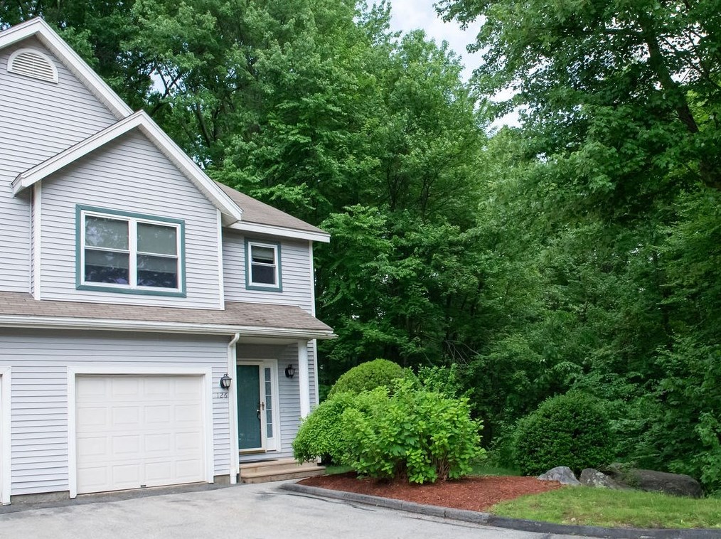 126 Weatherstone Dr #126, Worcester, MA 01604