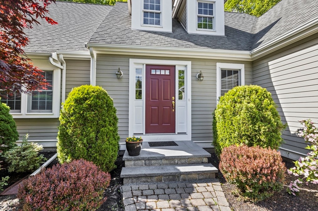 5 Doctors Hill Dr, Scituate, MA 02066 exterior